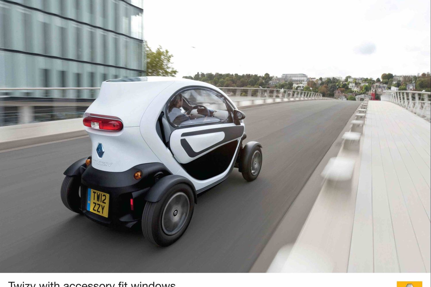 Renault Twizy Performance and Speed | Electrifying