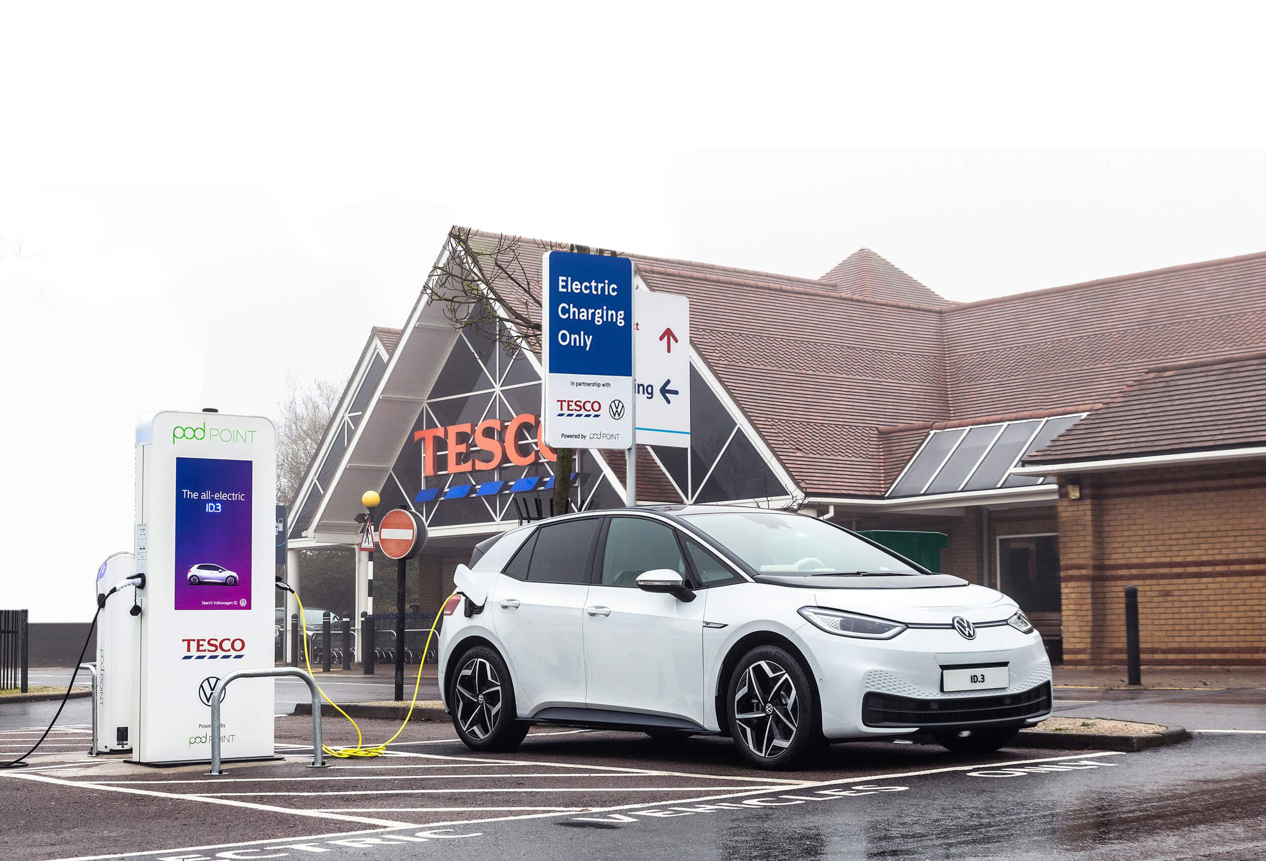 Tesco charging outlet points