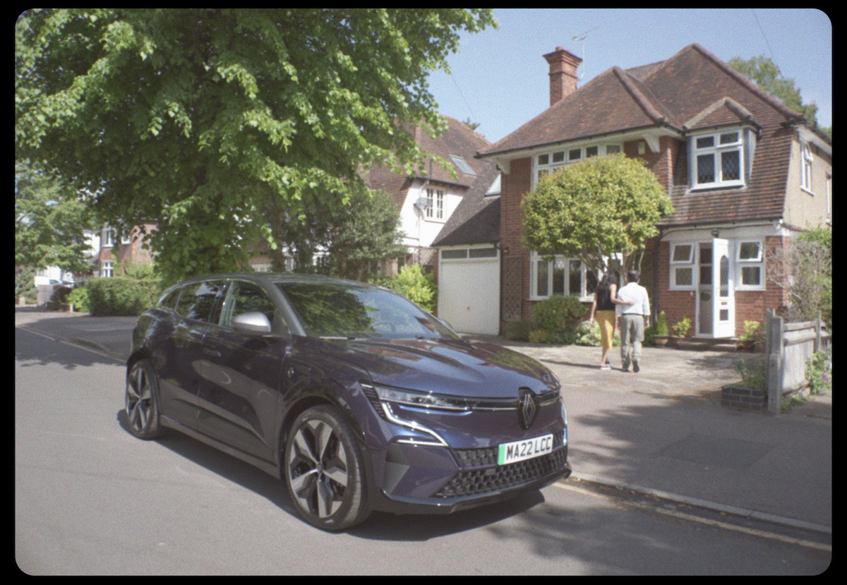 Renault remakes famous ‘Papa, Nicole’ advert to launch electric Mégane