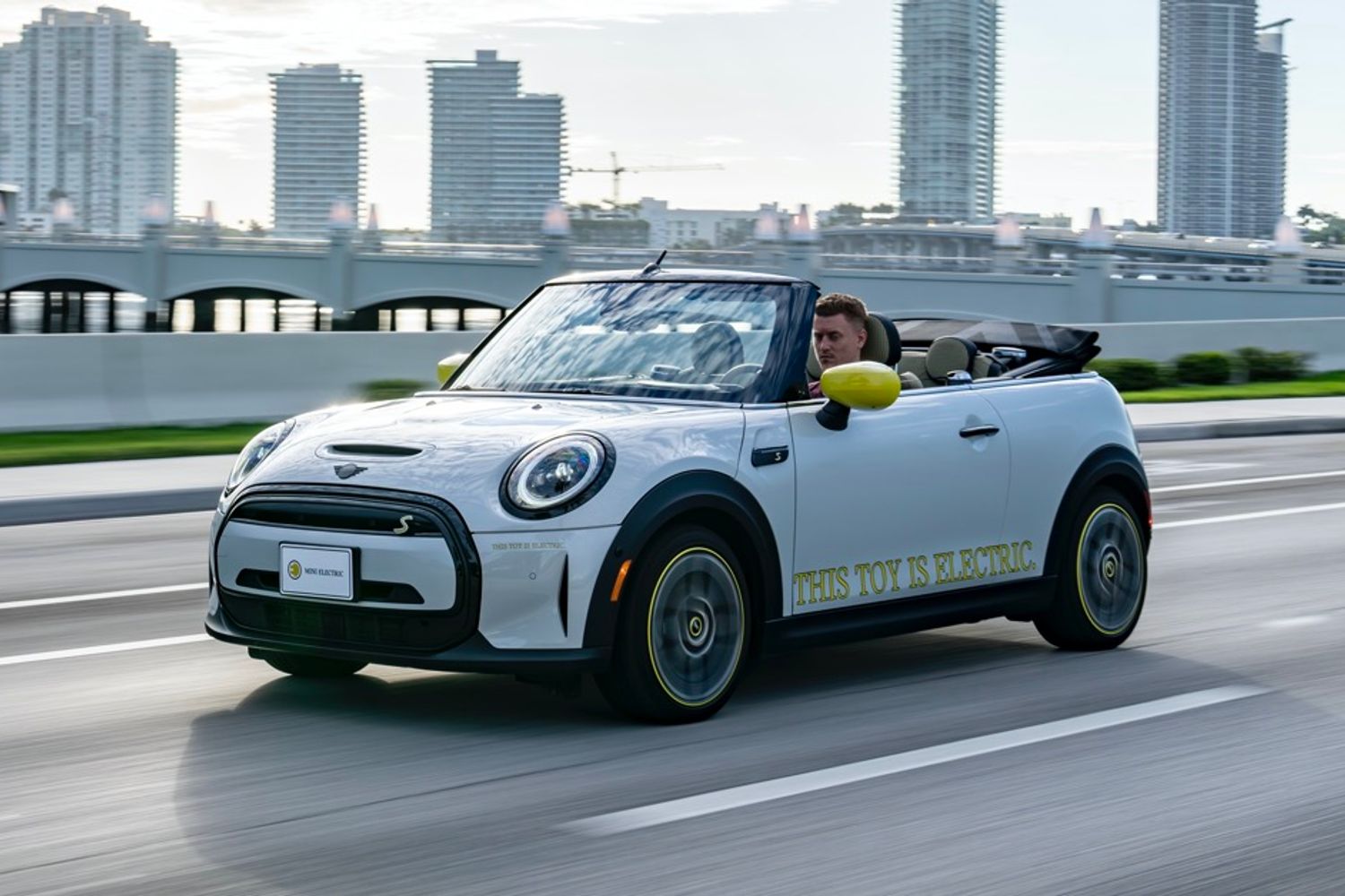 MINI Electric Convertible Review and Buyers Guide